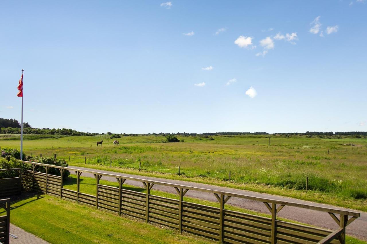 Klitgaarden Aparthotel Hjorring Exterior photo