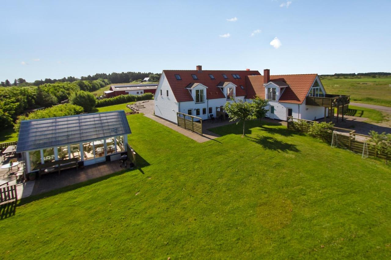 Klitgaarden Aparthotel Hjorring Exterior photo